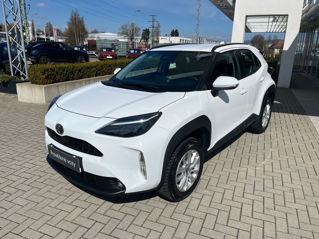 toyota-yaris-cross-1-5-hybrid-e-cvt-4x4-comfort - 1