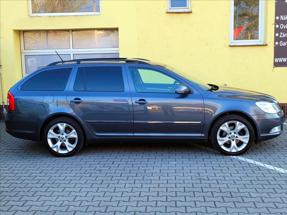 skoda-octavia-1-4-elegance-serv-knizka - 6