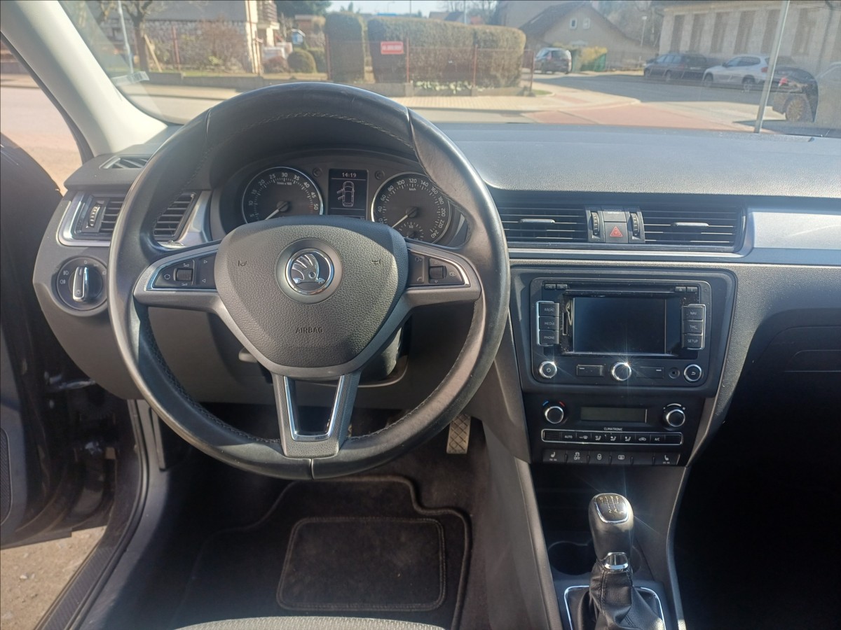 skoda-rapid-1-6-tdi - 9