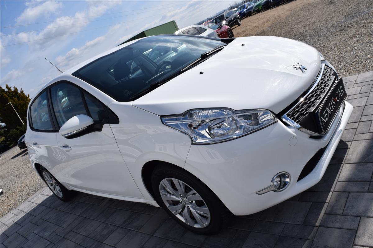 peugeot-208-1-4-hdi-50kw-nizke-km-klima - 3