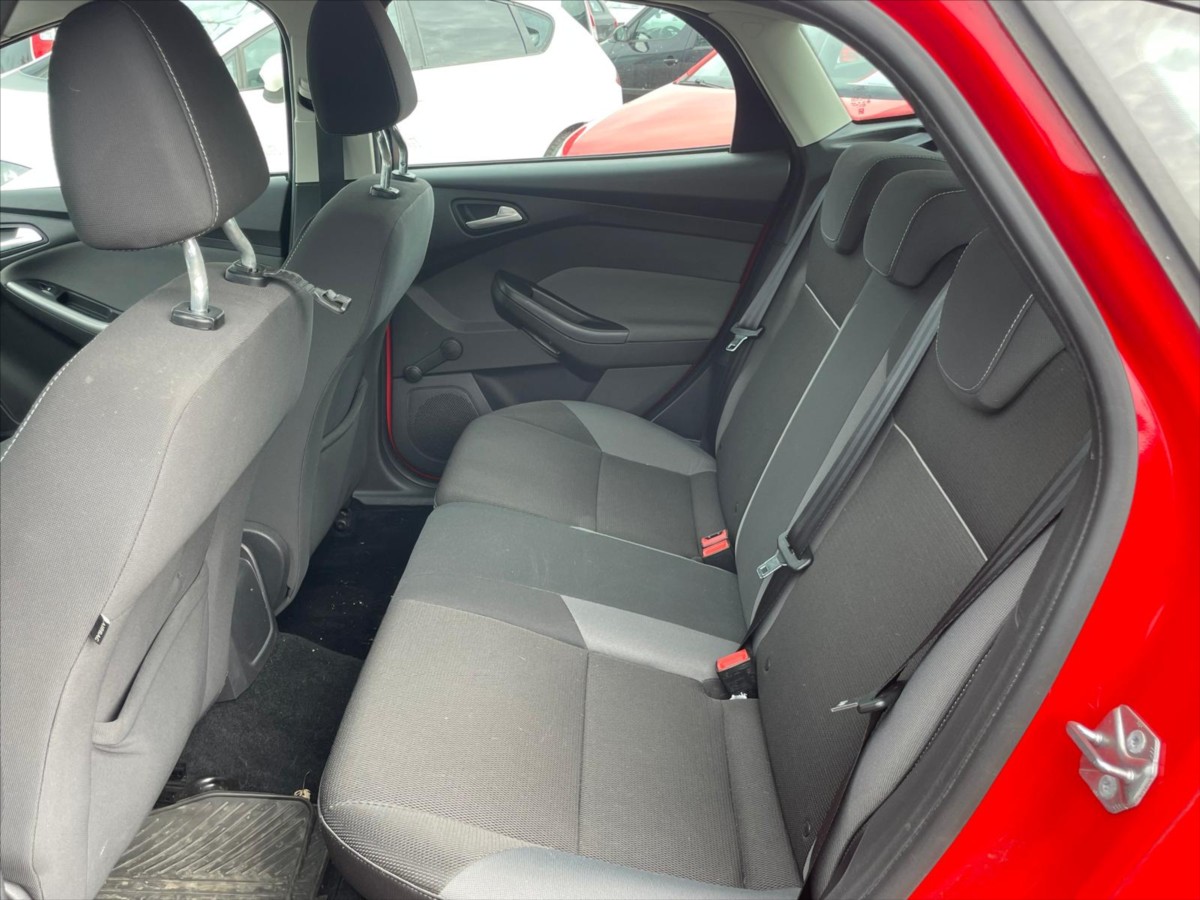 ford-focus-1-0-ecoboost - 8