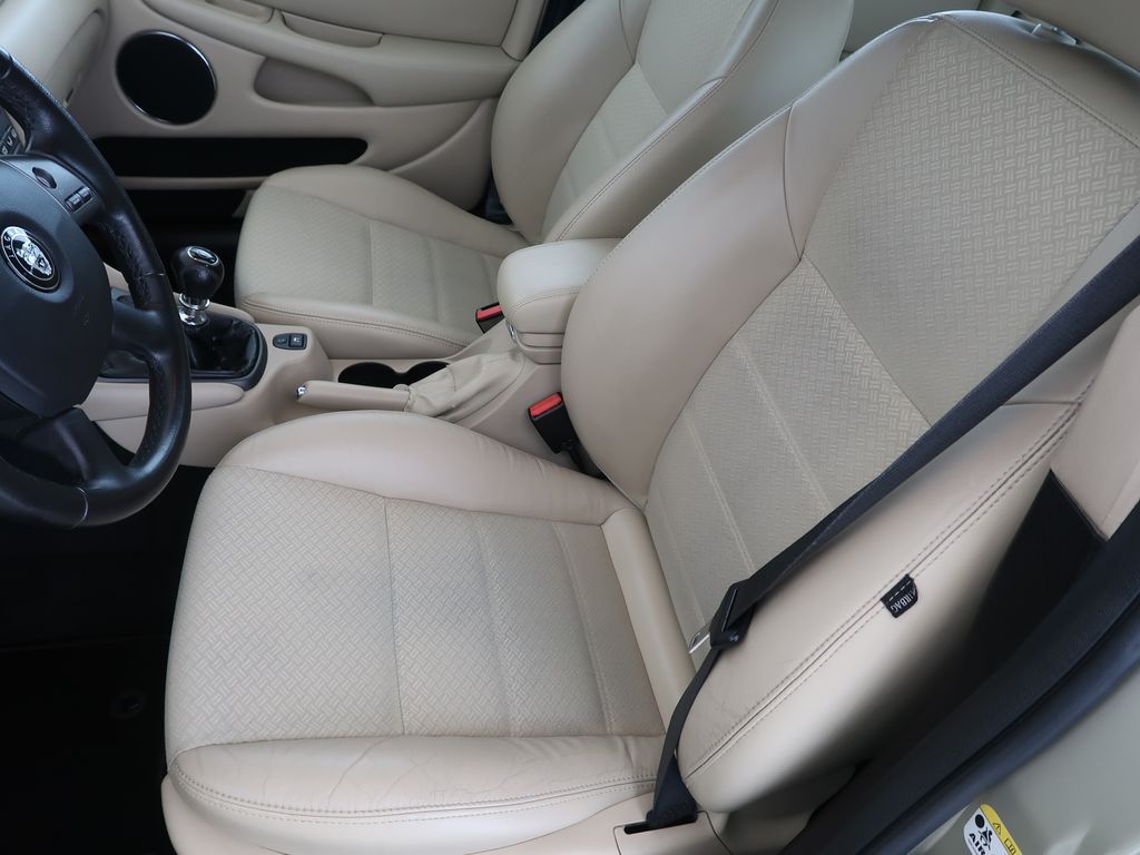 jaguar-x-type-2-0d-cz - 8