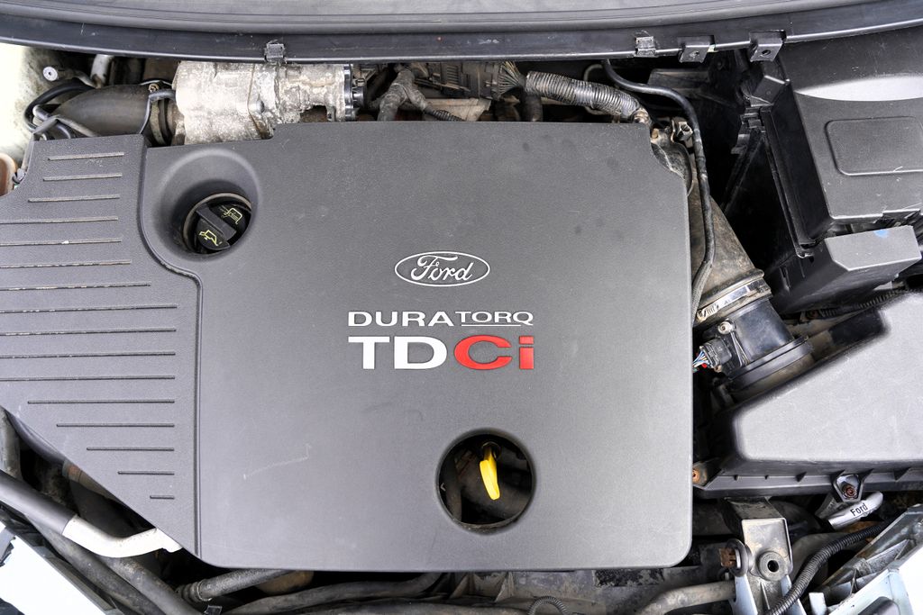 ford-focus-1-8-tdci-klima-stereo-nova-stk - 9