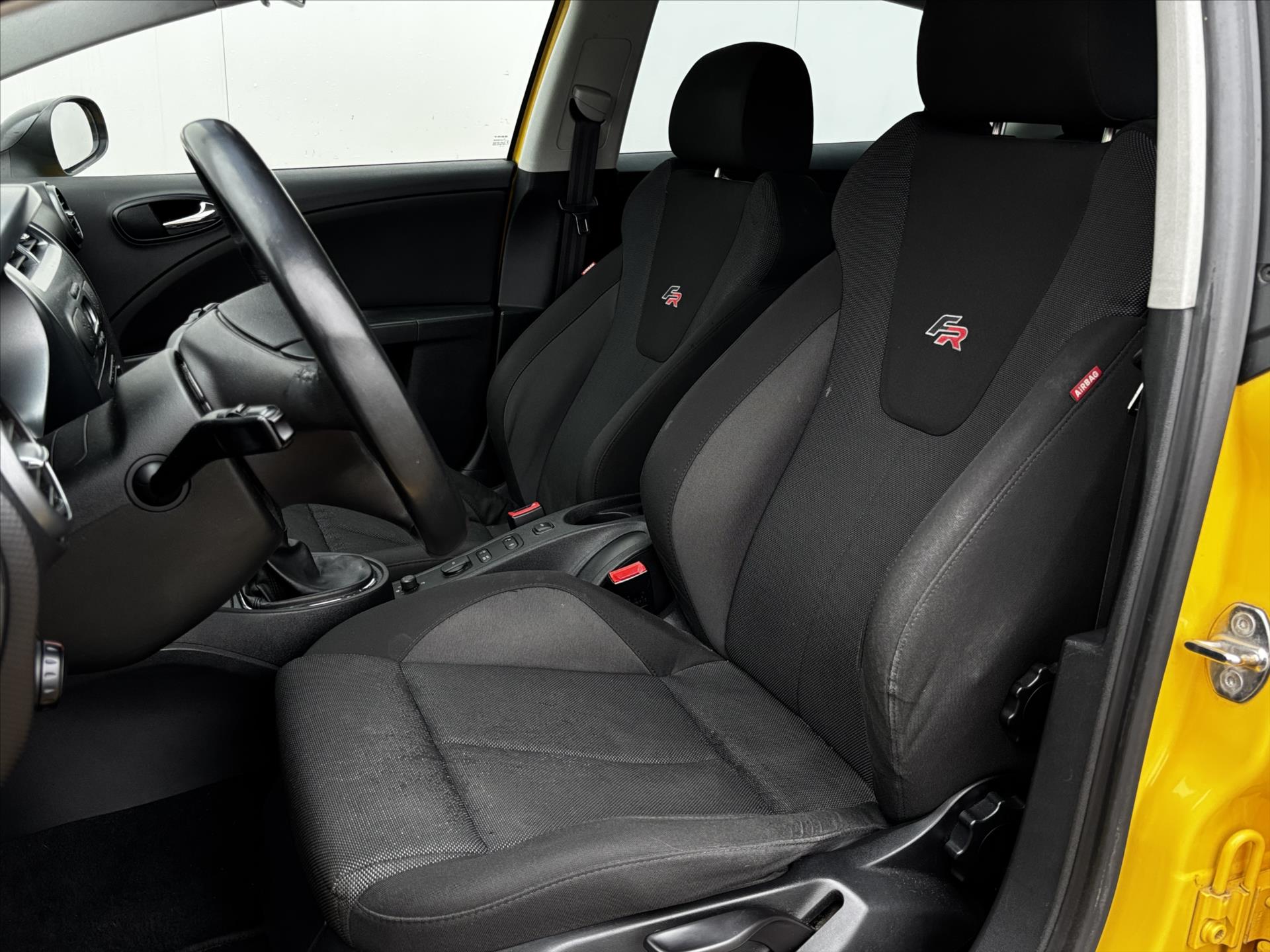 seat-leon-fr-2-0-tfsi-147kw-servis-kniha - 9