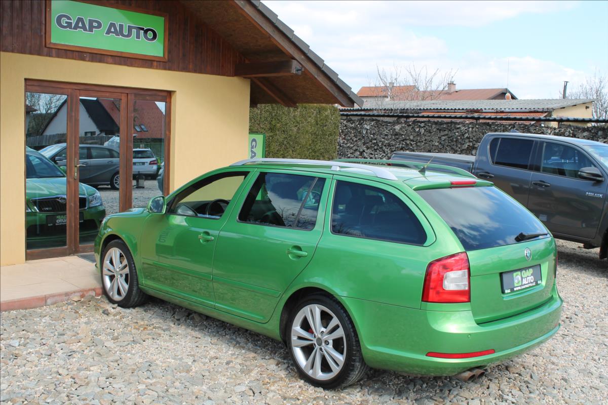skoda-octavia-2-0-tfsi-rs-147kw-dsg - 3
