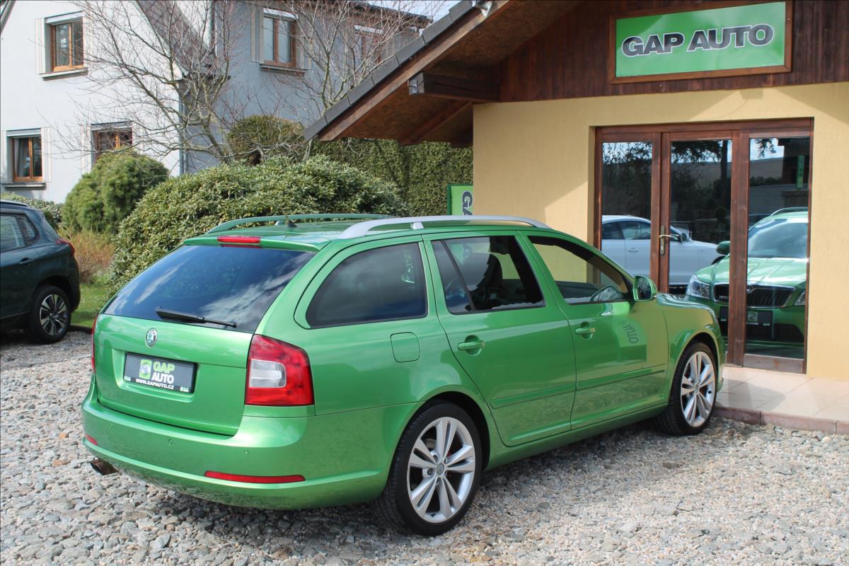skoda-octavia-2-0-tfsi-rs-147kw-dsg - 5