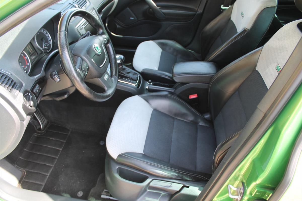 skoda-octavia-2-0-tfsi-rs-147kw-dsg - 6