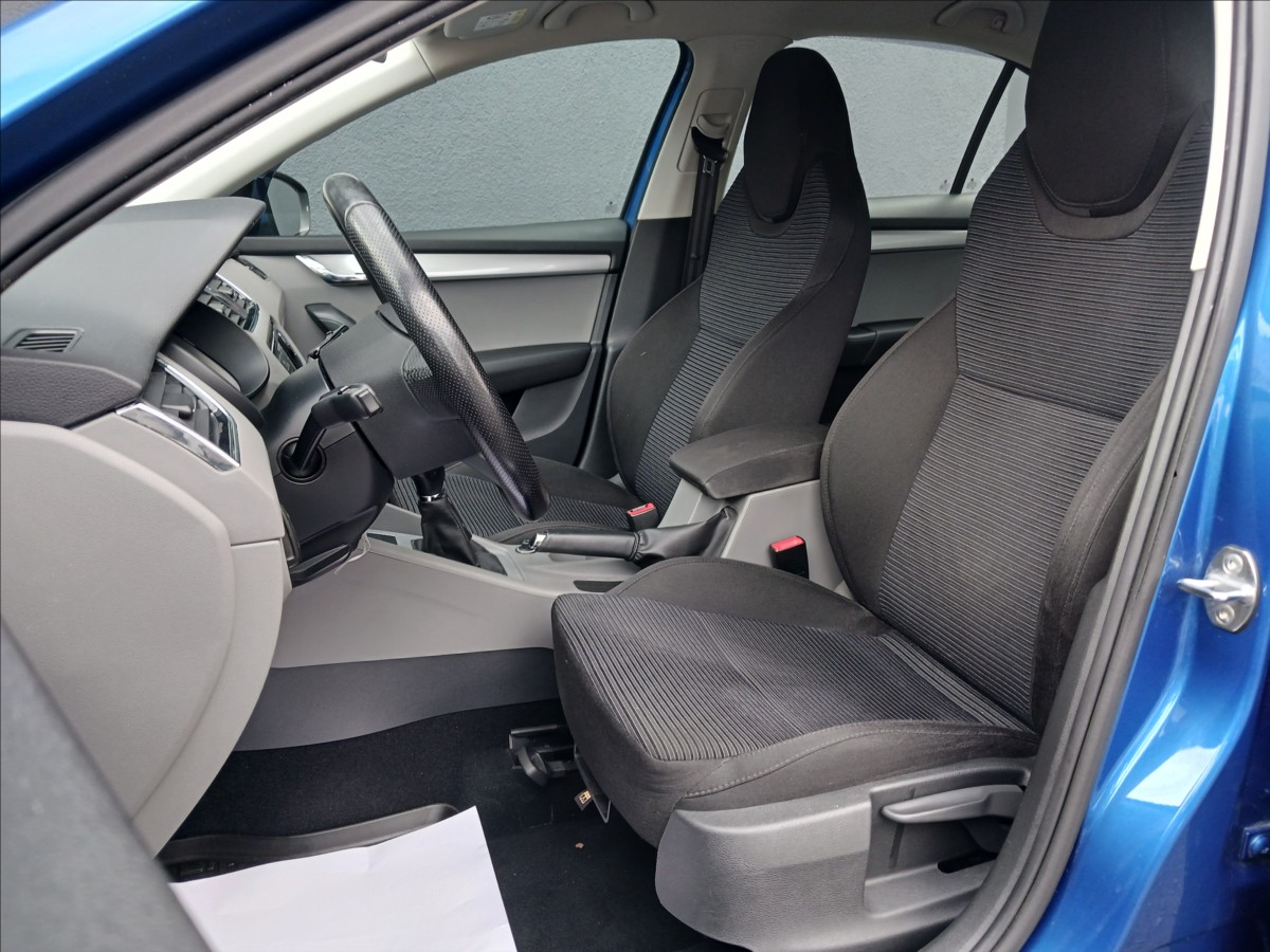 skoda-octavia-1-6-tdi-fresh-paket-dynamic - 7