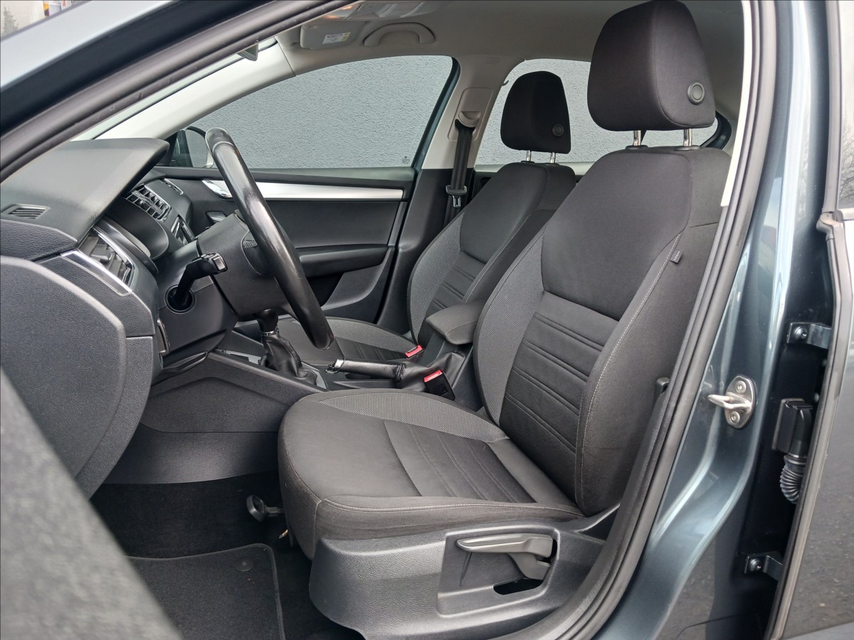 skoda-octavia-1-6-tdi-85kw-fresh - 8