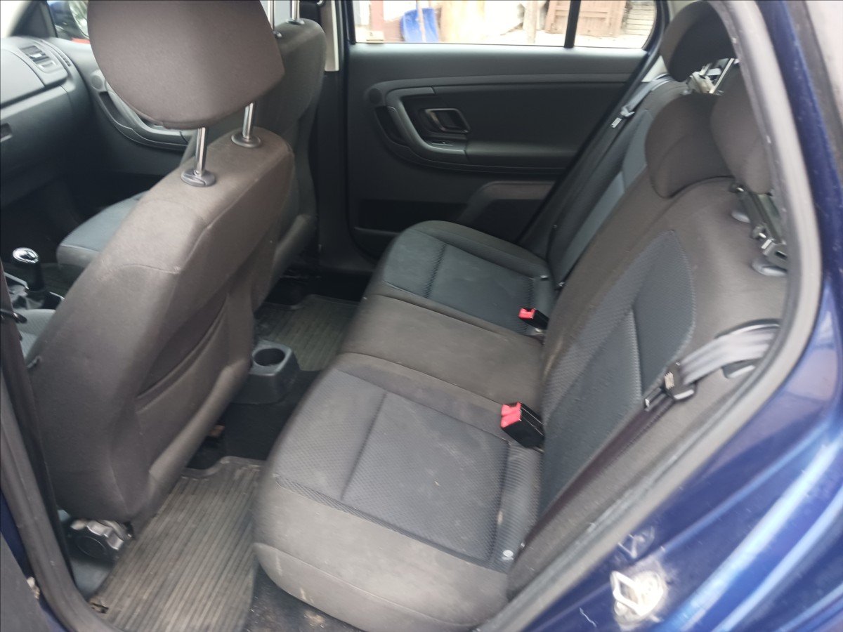 skoda-fabia-1-2-tsi-77kw-kombi - 8