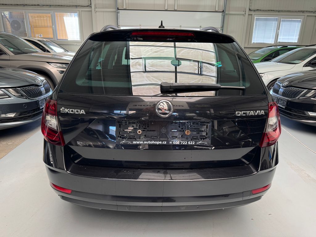 skoda-octavia-combi-2-0-tdi-ambition - 4