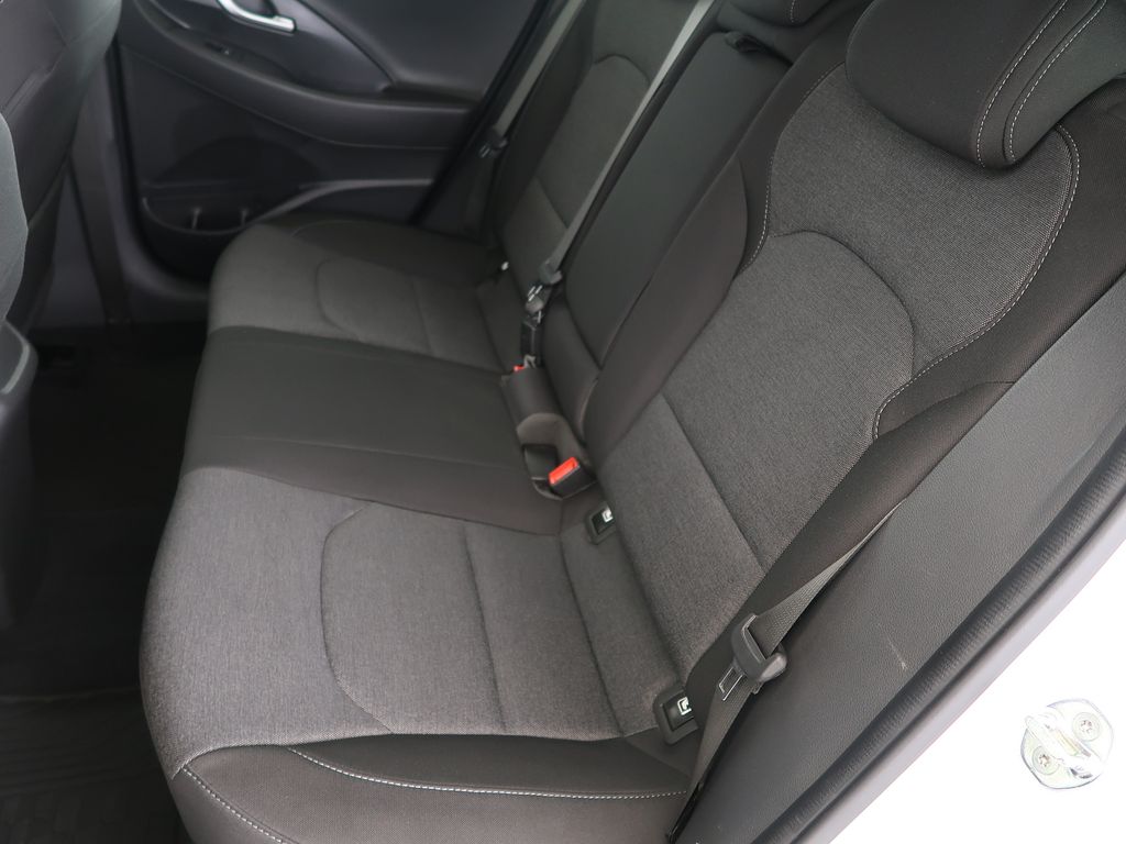 hyundai-i30-1-5t-gdi-mhev-cz-1maj-dph - 9