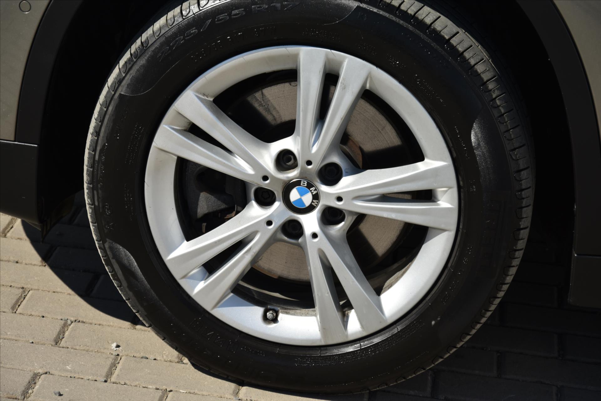 bmw-x1-xdrive-20d-140kw-1-majitel-cr - 8