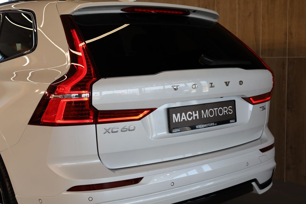 volvo-xc60-t8-plus-dark-ventilace-360 - 9