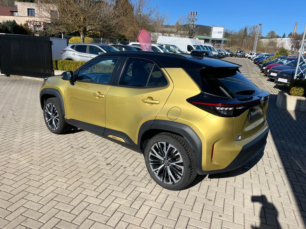 toyota-yaris-cross-1-5-hybrid-e-cvt-executive - 3