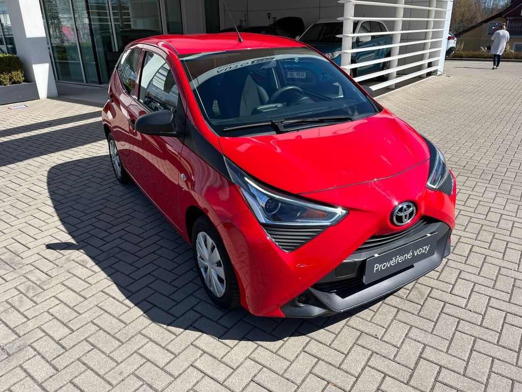 toyota-aygo-1-0-vvt-i-53kw-1-majitel-cr - 7