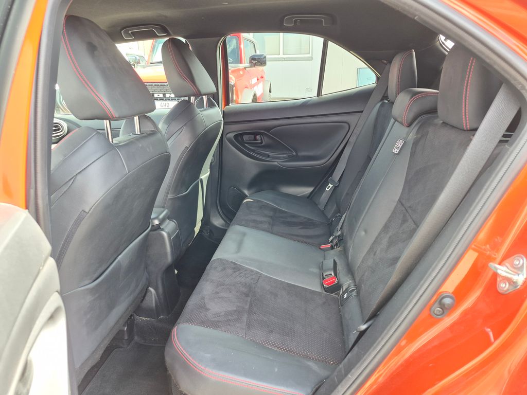 toyota-yaris-cross-gr-sport-1-5-hybrid-85kw - 5