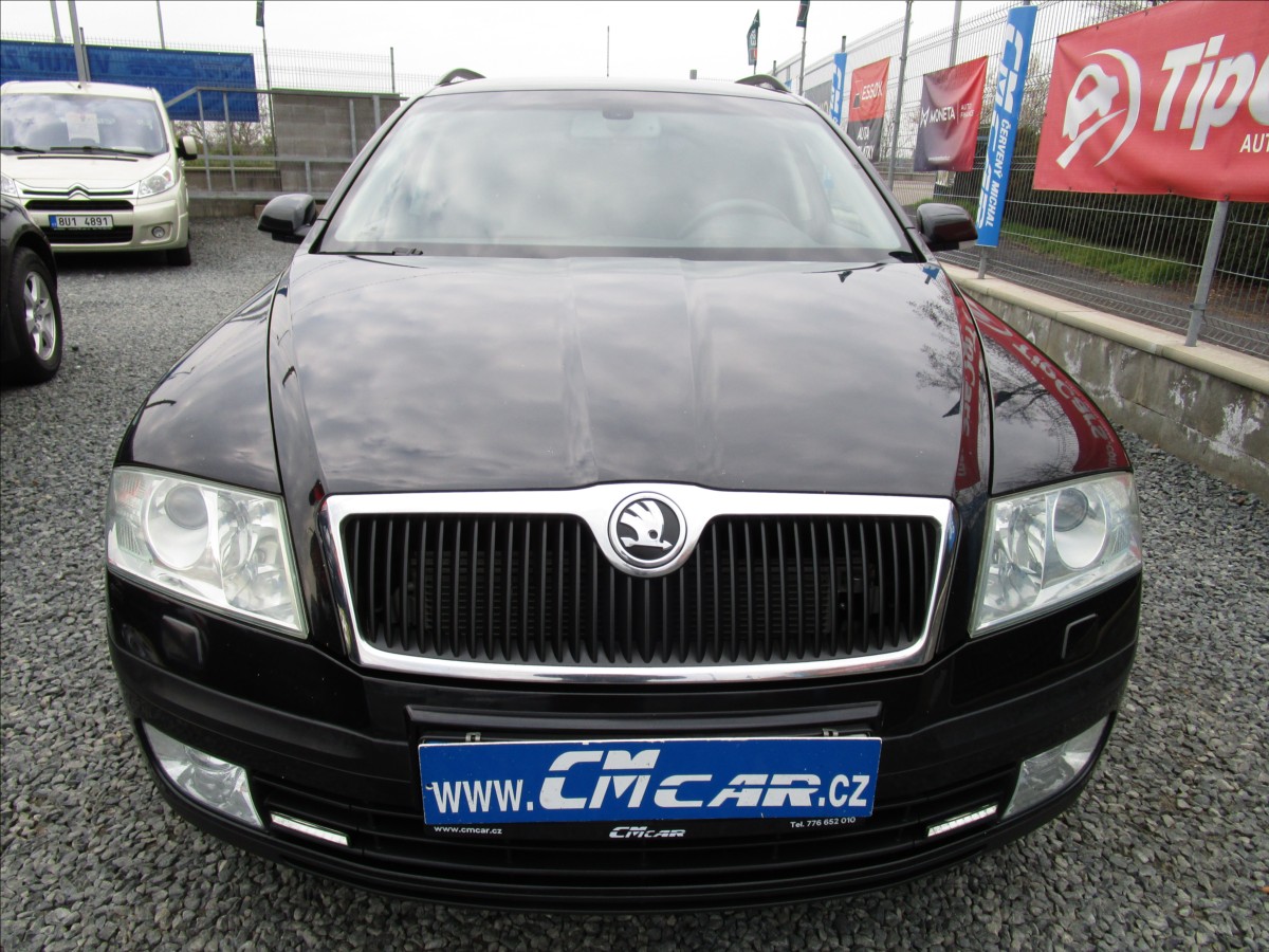 skoda-octavia-combi-2-0tdi-elegance-aut-klima - 1