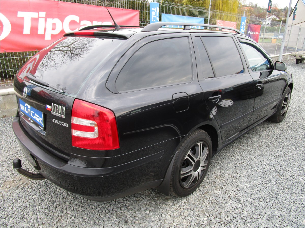 skoda-octavia-combi-2-0tdi-elegance-aut-klima - 5