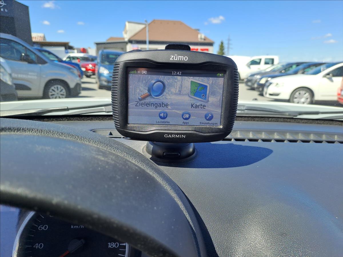 dacia-duster-1-5-dci-81kw-4x4-1-majitel - 9