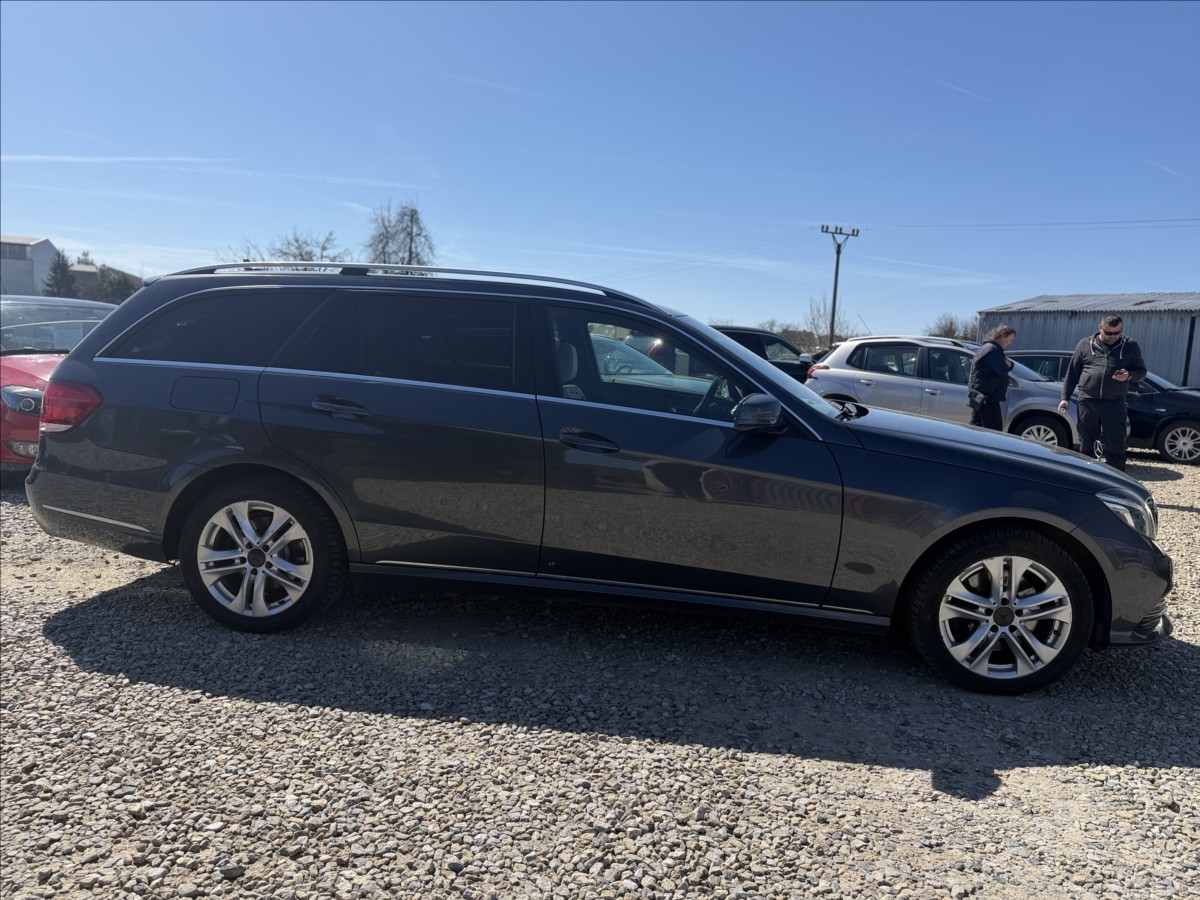 mercedes-benz-tridy-e-250cdi-4-matic-nove-v-cr - 3