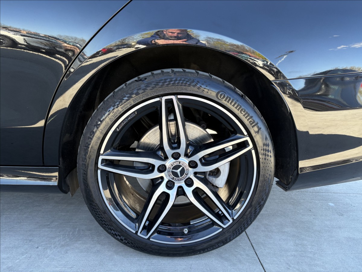 mercedes-benz-tridy-e-3-0-d-190-kw-v6-amg-paket-cz - 8