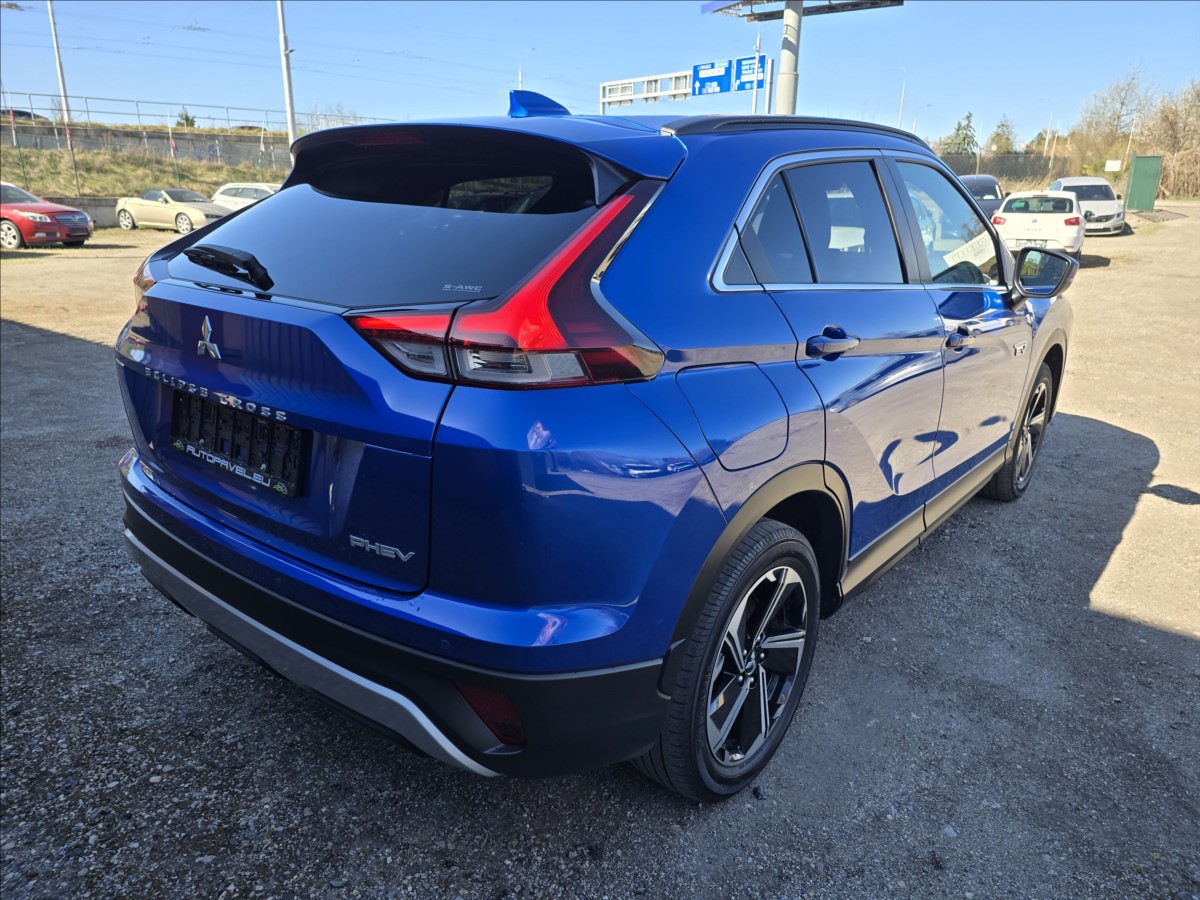 mitsubishi-eclipse-cross-2-4-phev-4x4-zaruka-dph - 4