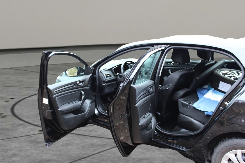 renault-megane-1-2i-1-majitel - 7