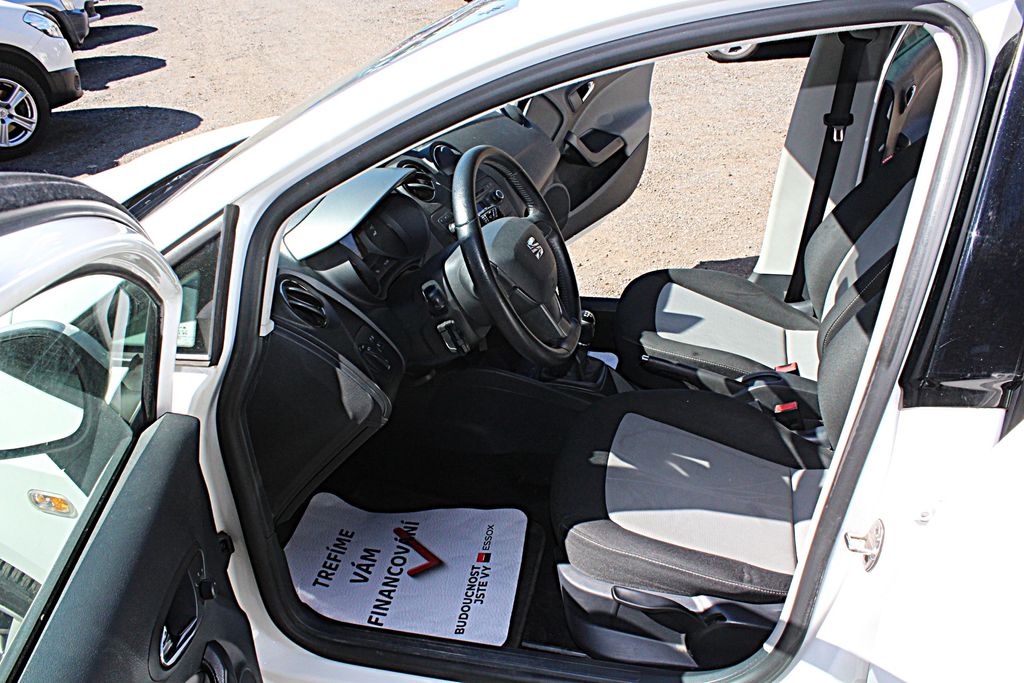 seat-ibiza-kombi-1-6-tdi - 6
