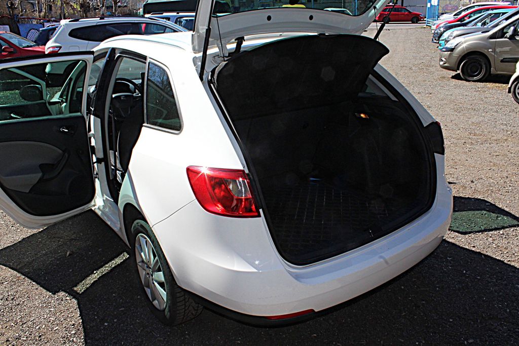 seat-ibiza-kombi-1-6-tdi - 8