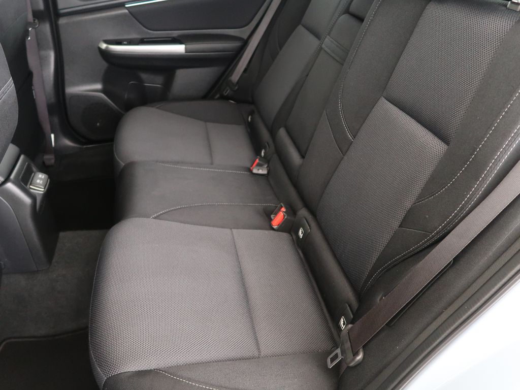 subaru-levorg-2-0i-at-4x4-cz-1maj-eyesight - 9