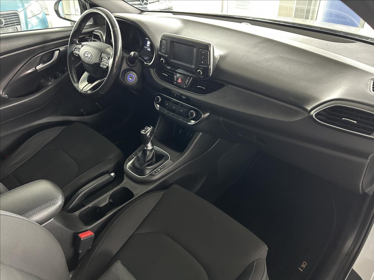 hyundai-i30-1-4-tgdi-cr-serviska-tazne-dph - 8