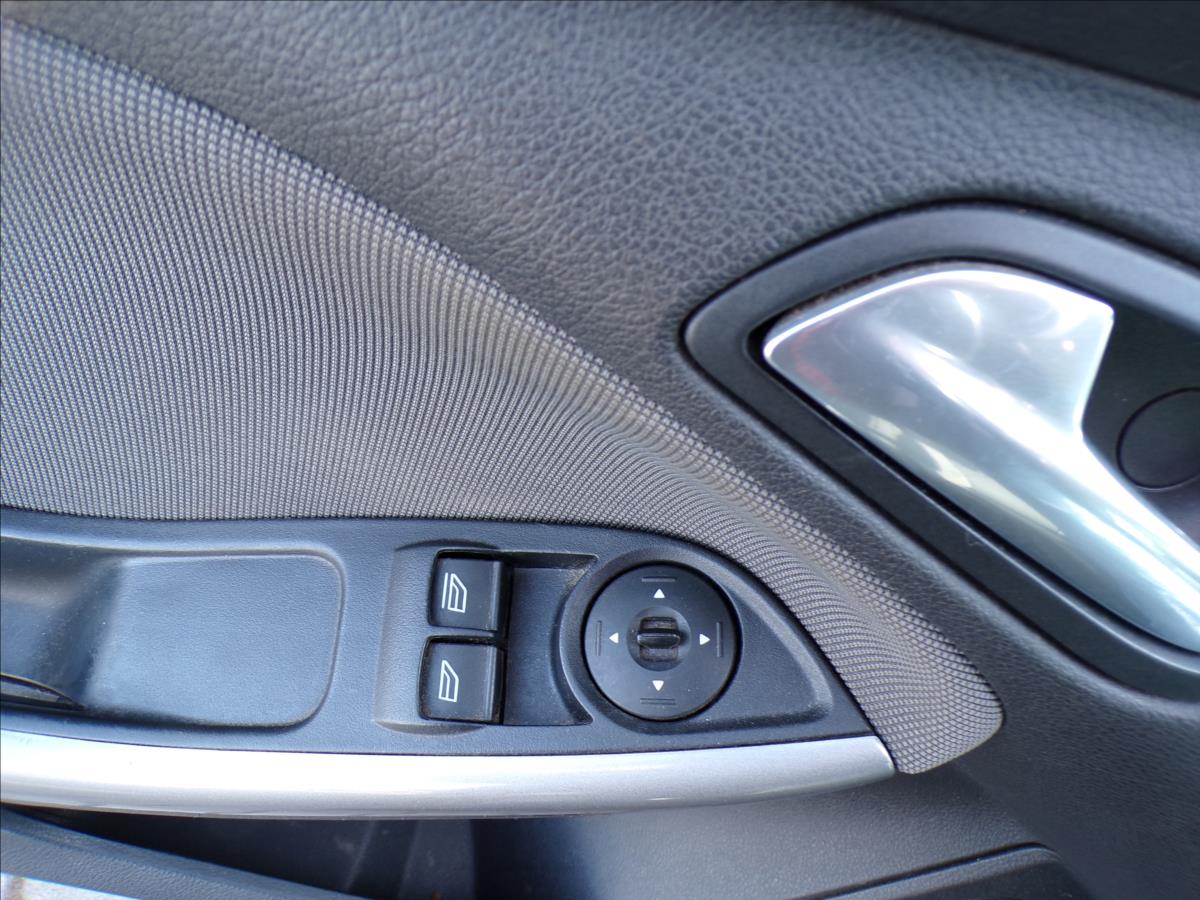 ford-focus-1-0-ecoboost - 9