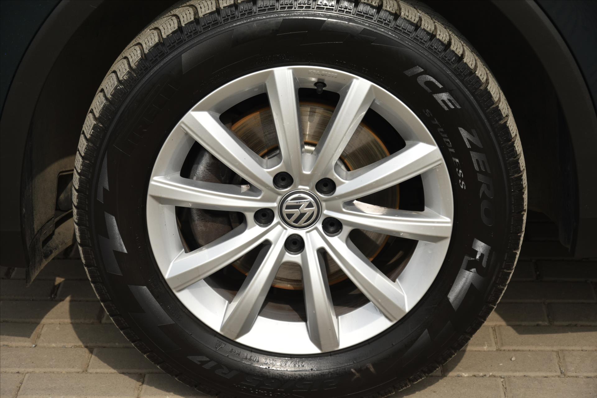 volkswagen-tiguan-allspace-2-0-tdi-110kw-comfort-7mist-cr - 8