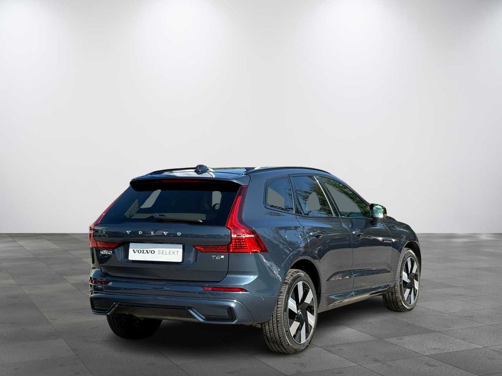 volvo-xc60-plus-t6-awd-phev-acc-blis - 4