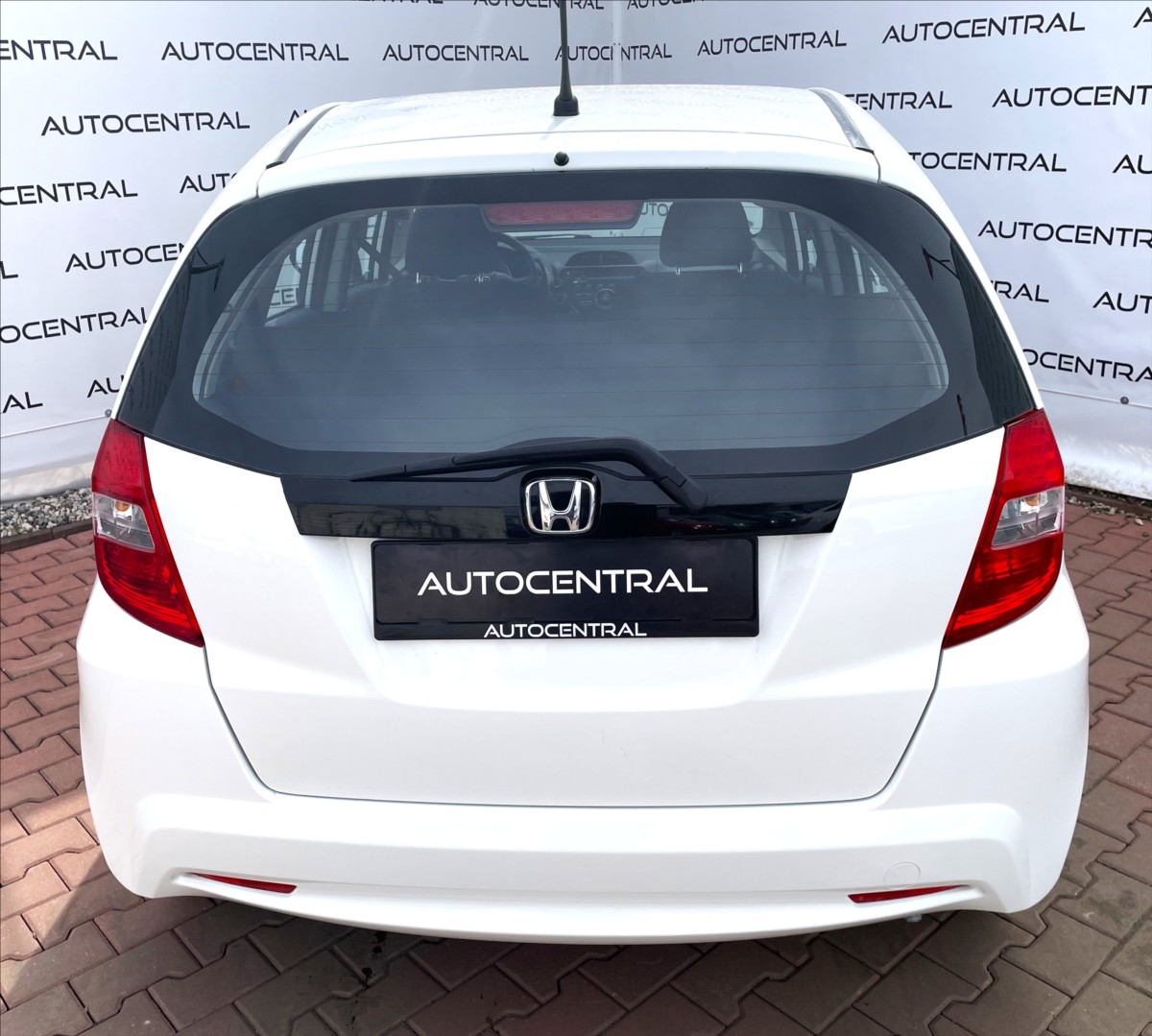honda-jazz-1-2-i-v-tec-stk-4-28 - 4