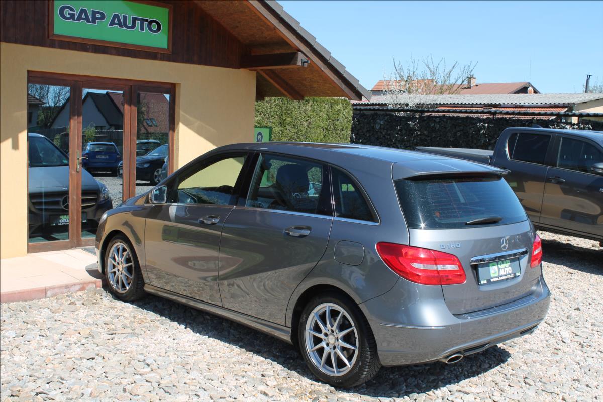 mercedes-benz-tridy-b-180i-90kw-avantgarde - 3