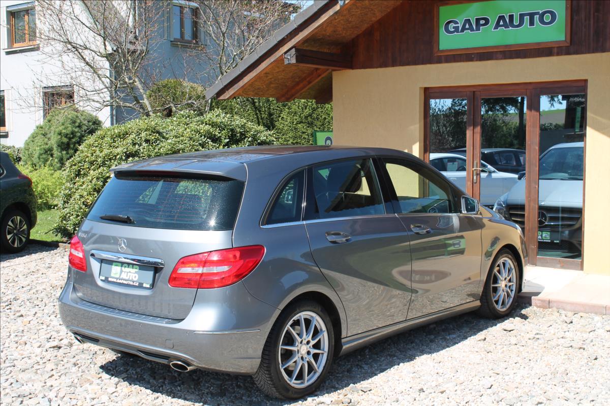 mercedes-benz-tridy-b-180i-90kw-avantgarde - 5