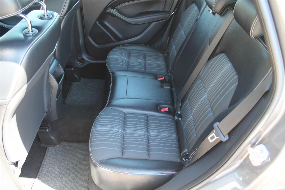 mercedes-benz-tridy-b-180i-90kw-avantgarde - 7