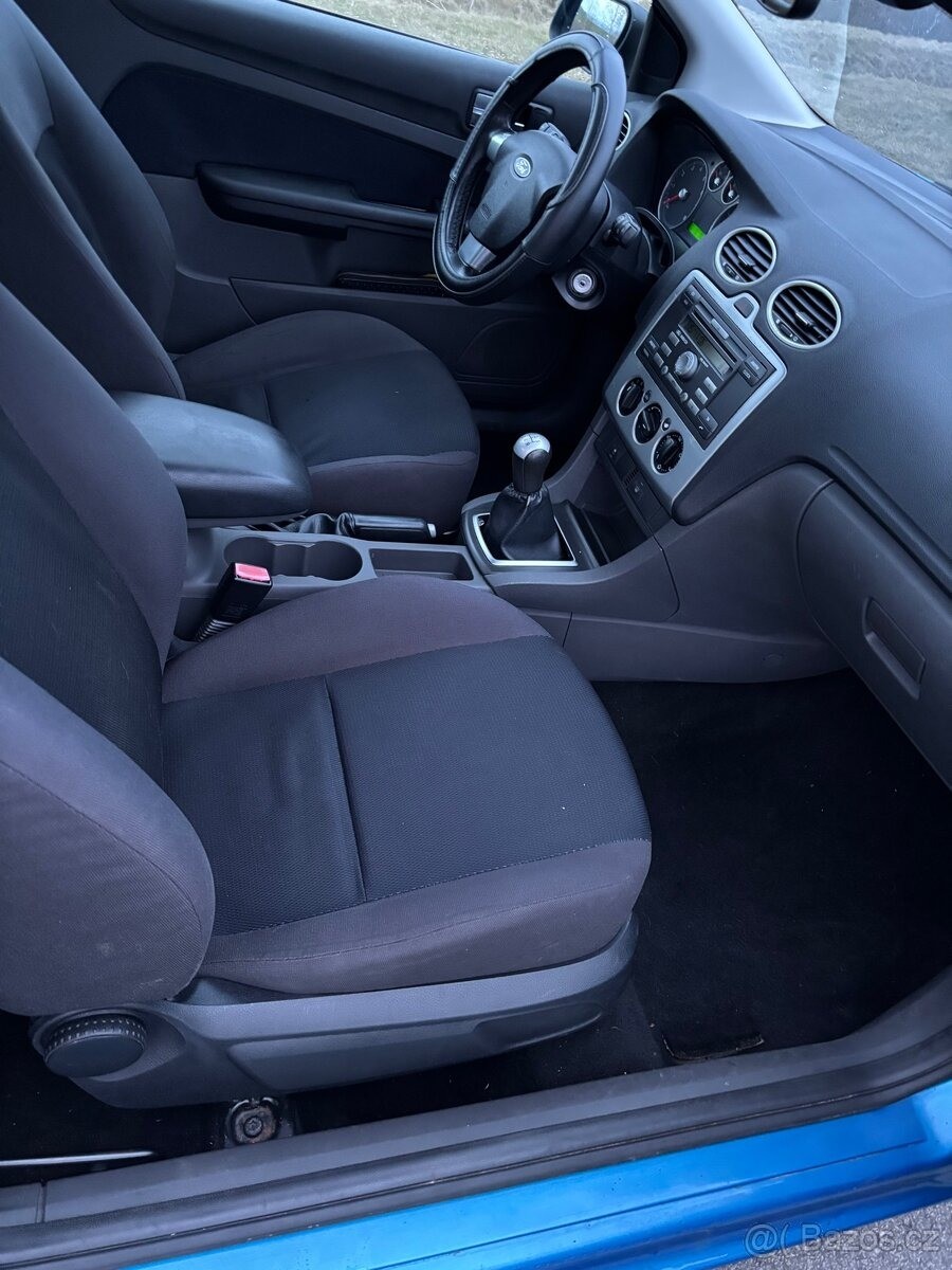 ford-focus-1-6 - 6
