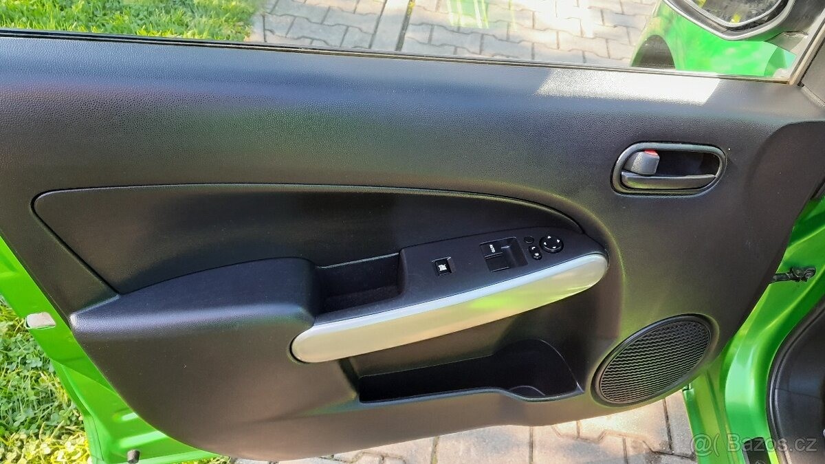 mazda-2-1-3-i-55kw - 7