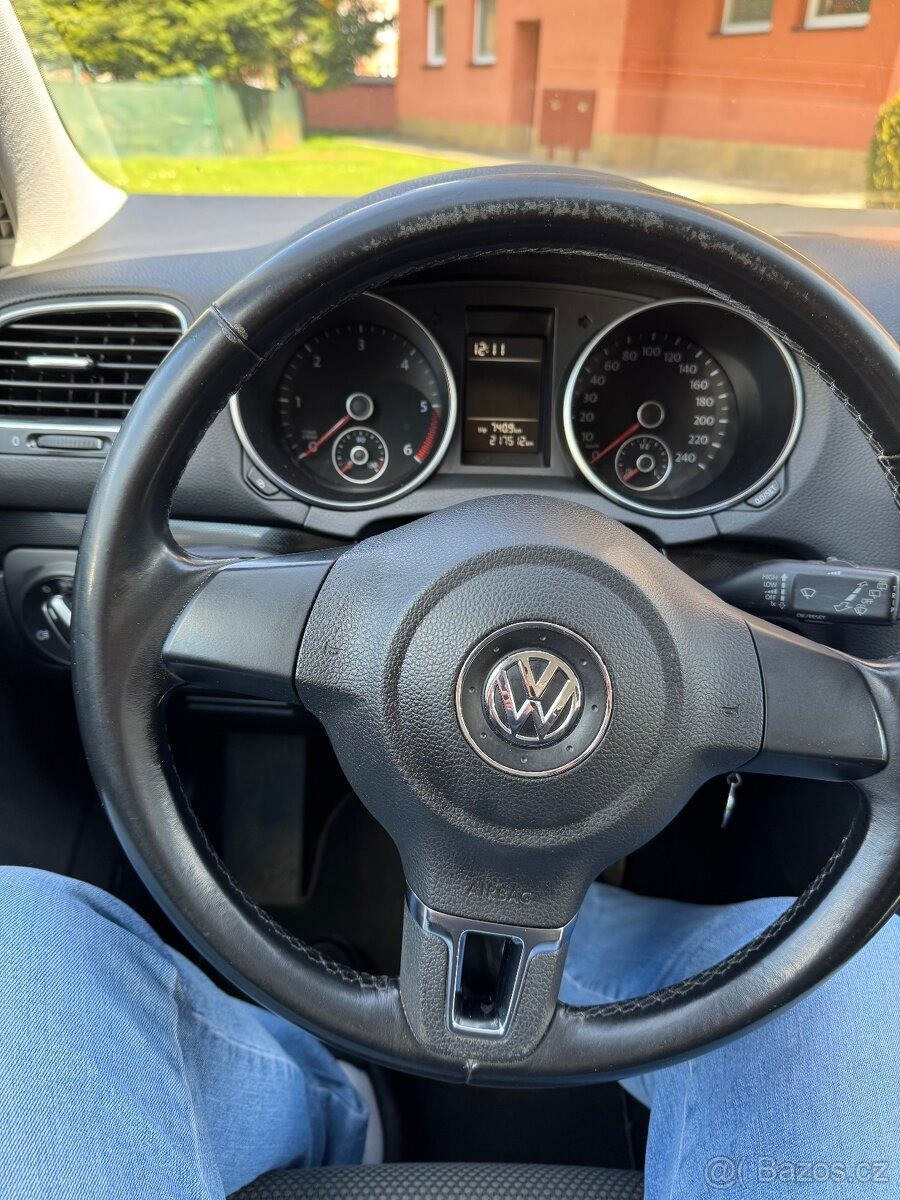 volkswagen-golf-tdi-77-kw-hatchback - 2