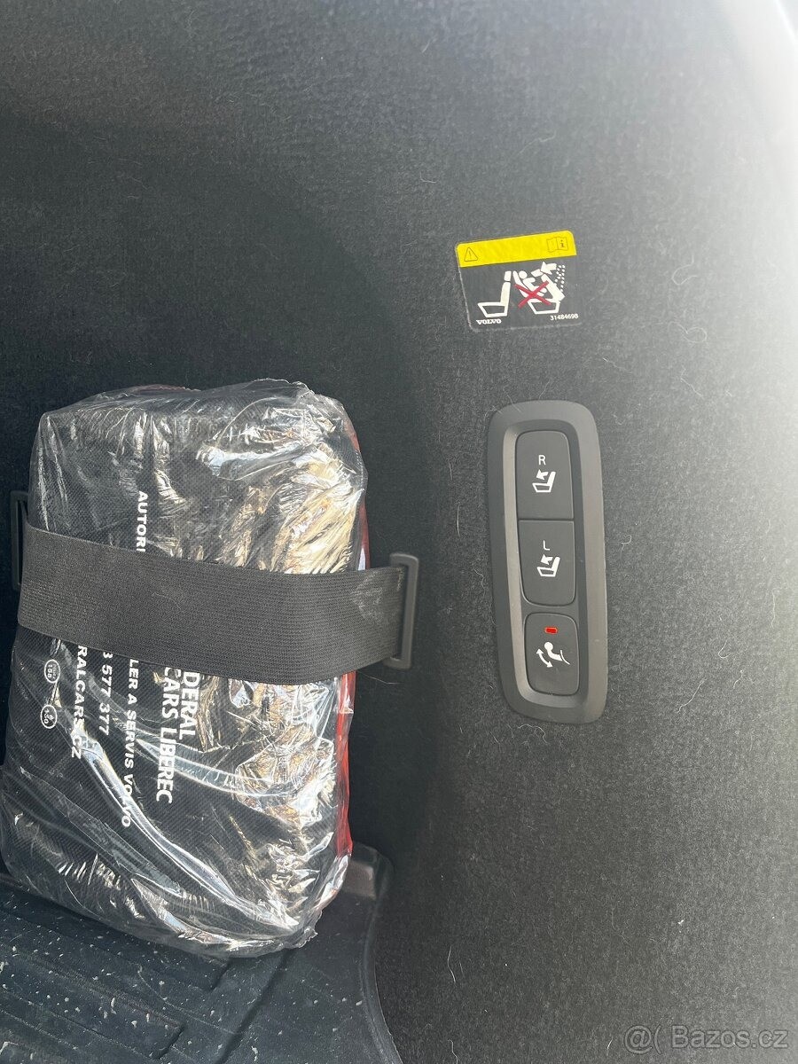 volvo-v90-cross-country-d4-awd-140-kw - 2