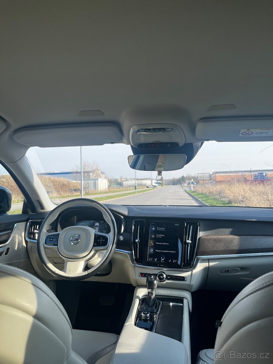 volvo-v90-cross-country-d4-awd-140-kw - 6