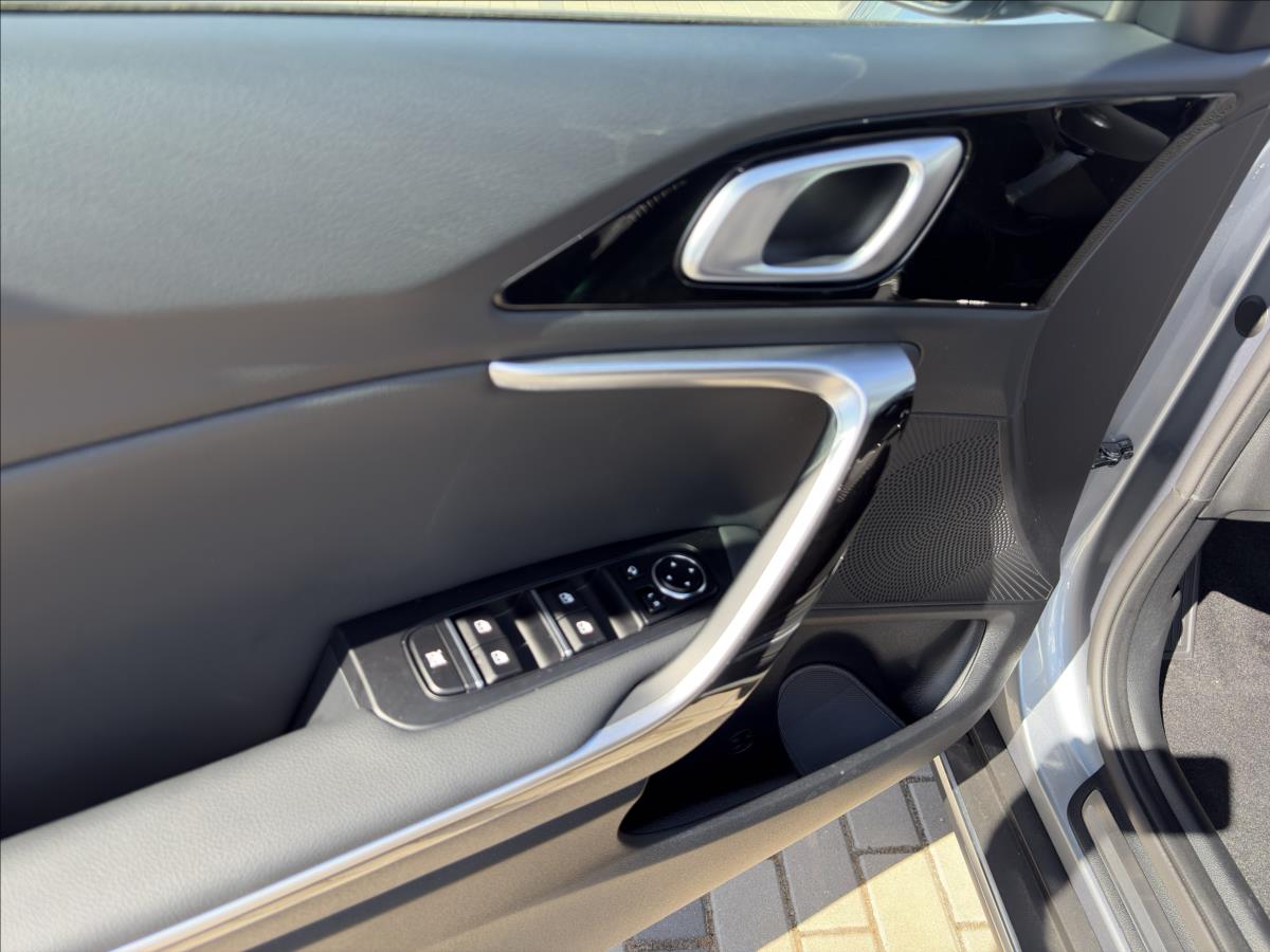 kia-xceed-1-6-t-gdi-7dct-exclusive - 8