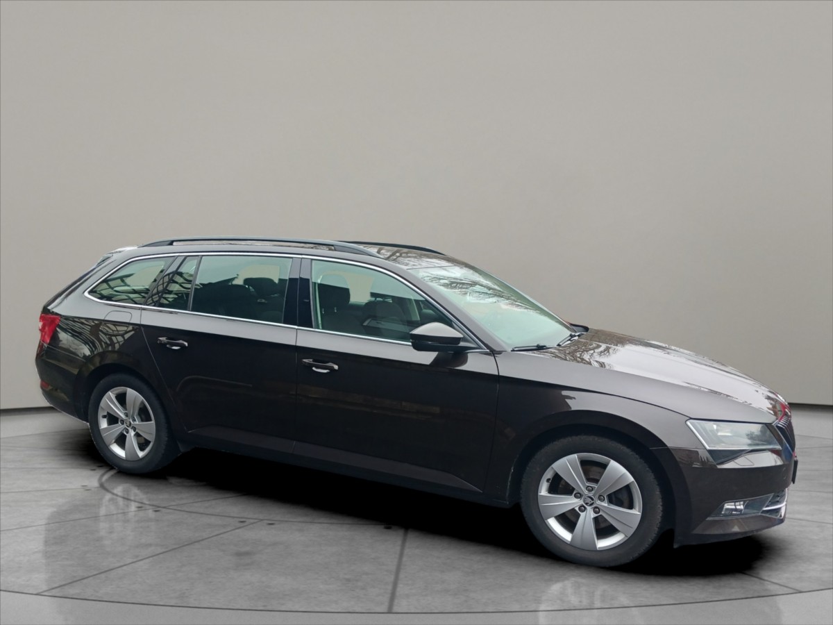 skoda-superb-2-0-cr-tdi-110kw-kombi - 5