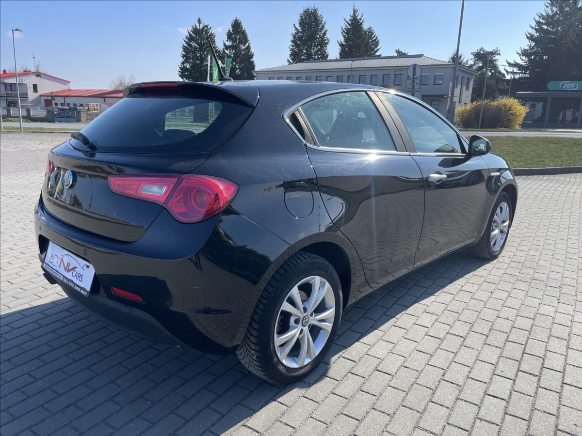 alfa-romeo-giulietta-1-4-i-16v-turbo-110kw-xenon-odp-dph - 3