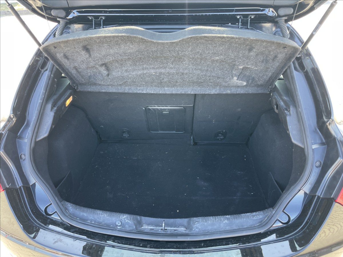 alfa-romeo-giulietta-1-4-i-16v-turbo-110kw-xenon-odp-dph - 8