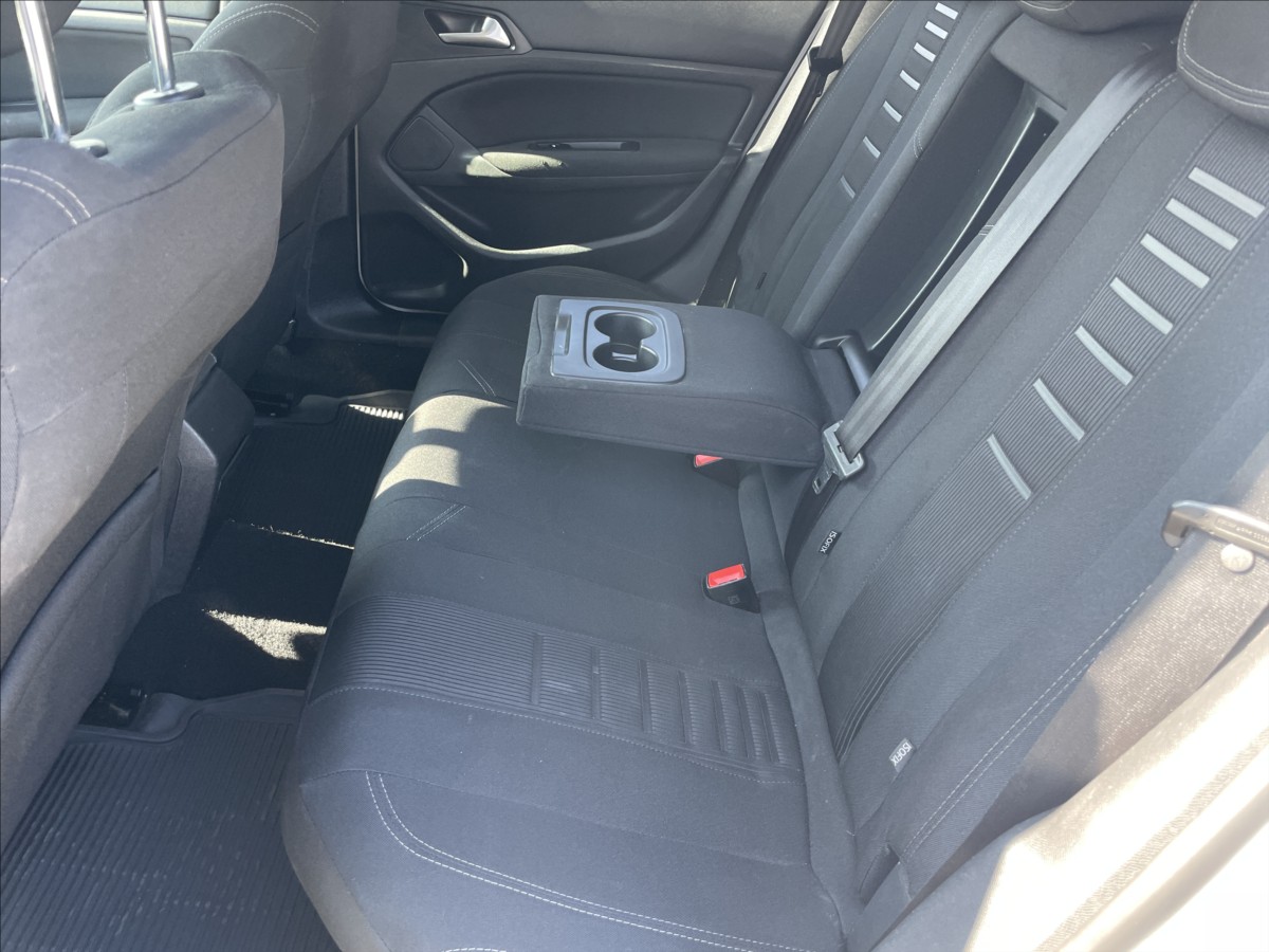 peugeot-308-1-6-bhdi-88kw-allure-led-gps-po-rozvodech-a-stk - 7