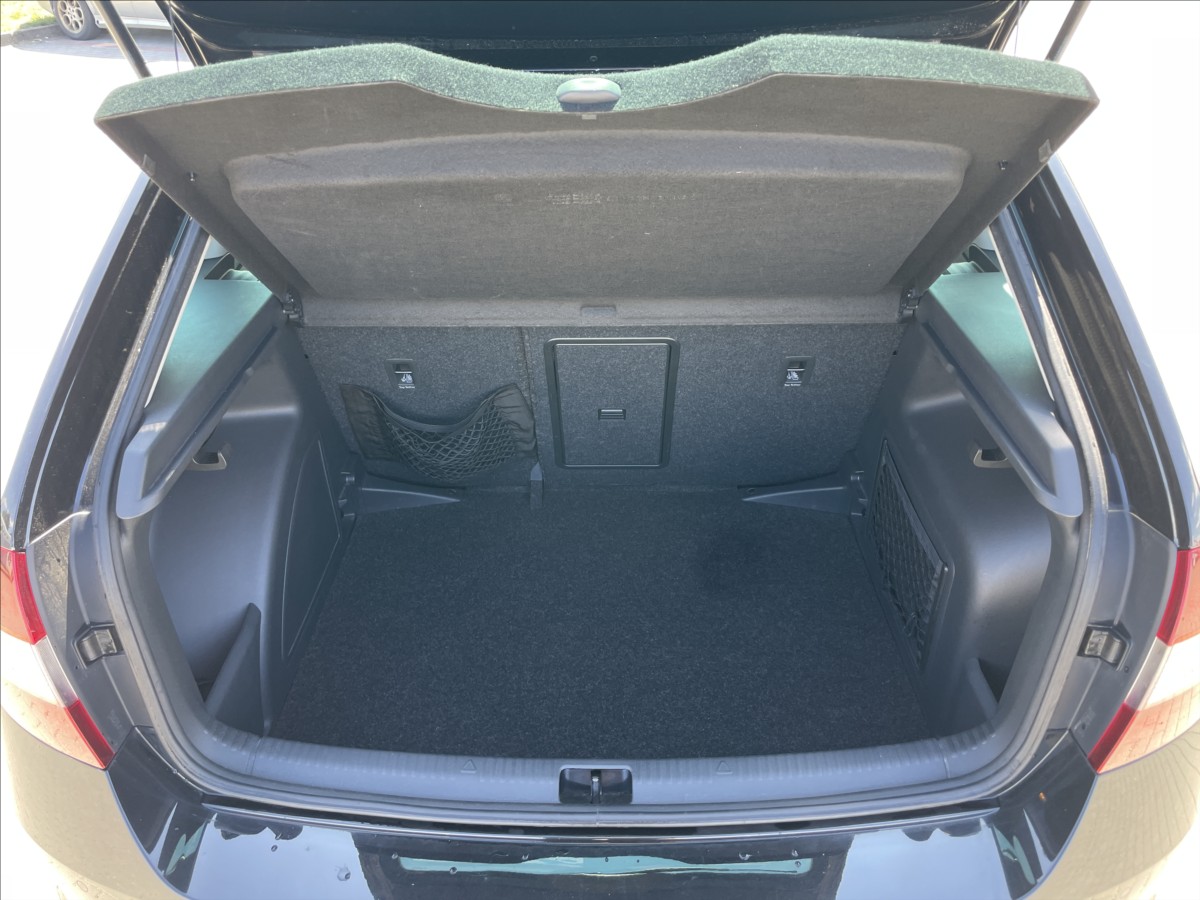 skoda-rapid-1-2-tsi-66kw-style-radar-klimatronic-vyhrev-czauto - 8